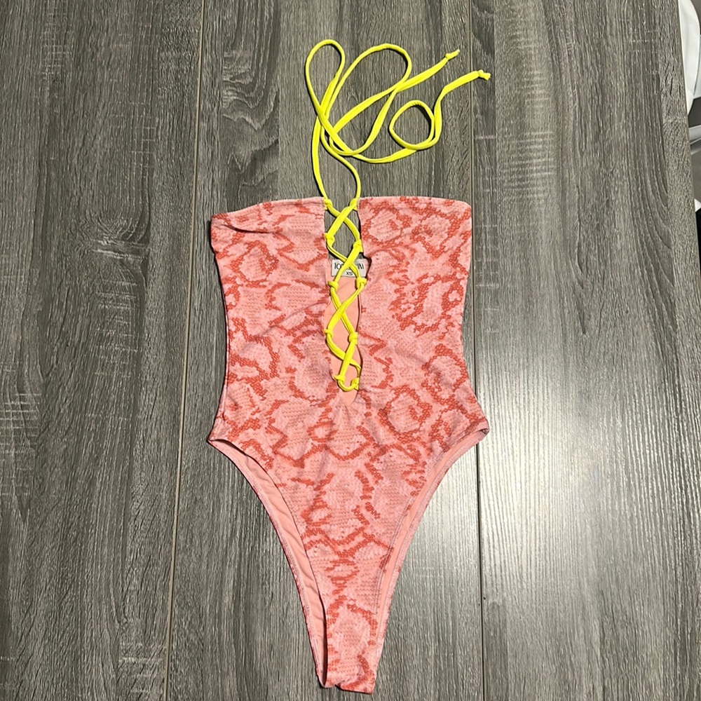 Sexy Women’s X Small one piece bathing suit